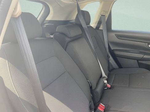 Used 2025 Honda CR-V EX image 9