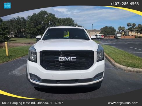 Used 2017 GMC Yukon XL Denali w/ Open Road Package AWD/4WD image 8