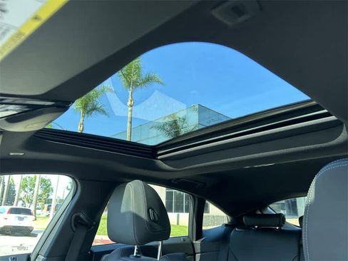 Used 2023 BMW i4 eDrive35 image 19