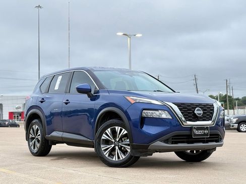 Certified 2023 Nissan Rogue SV FWD image 2