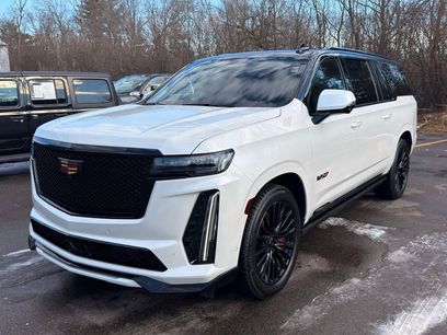 Used 2023 Cadillac Escalade ESV V