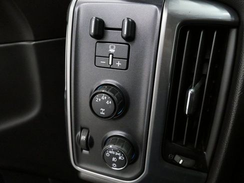 Used 2016 Chevrolet Silverado 2500 LT w/ LT Fleet Convenience Package image 26