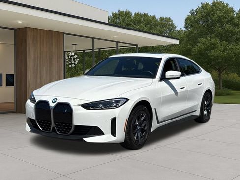 Used 2023 BMW i4 eDrive35 w/ Premium Package RWD image 2