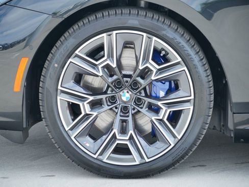 New 2026 BMW i5 eDrive40 w/ M Sport Package image 5