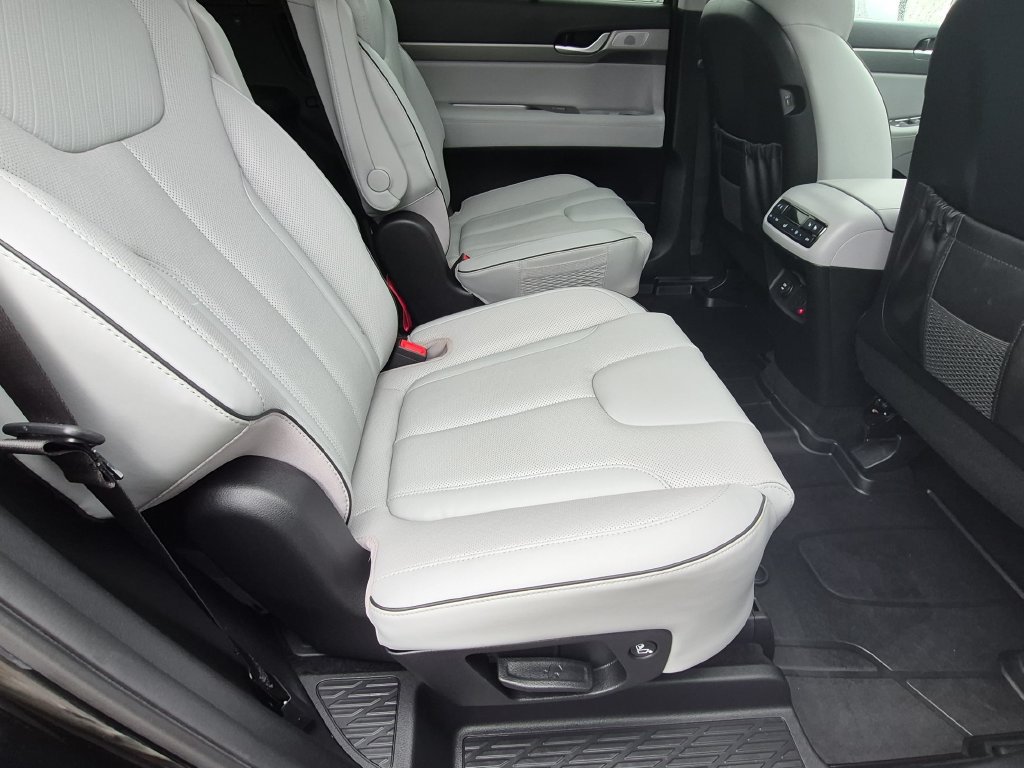 Used 2024 Hyundai Palisade SEL w/ Premium Package AWD/4WD image 30