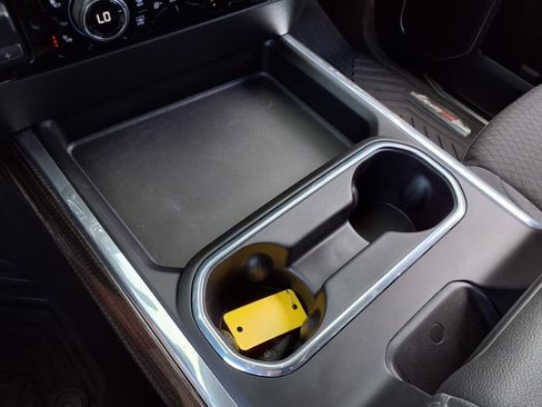 Used 2024 Chevrolet Silverado 2500 LT image 20