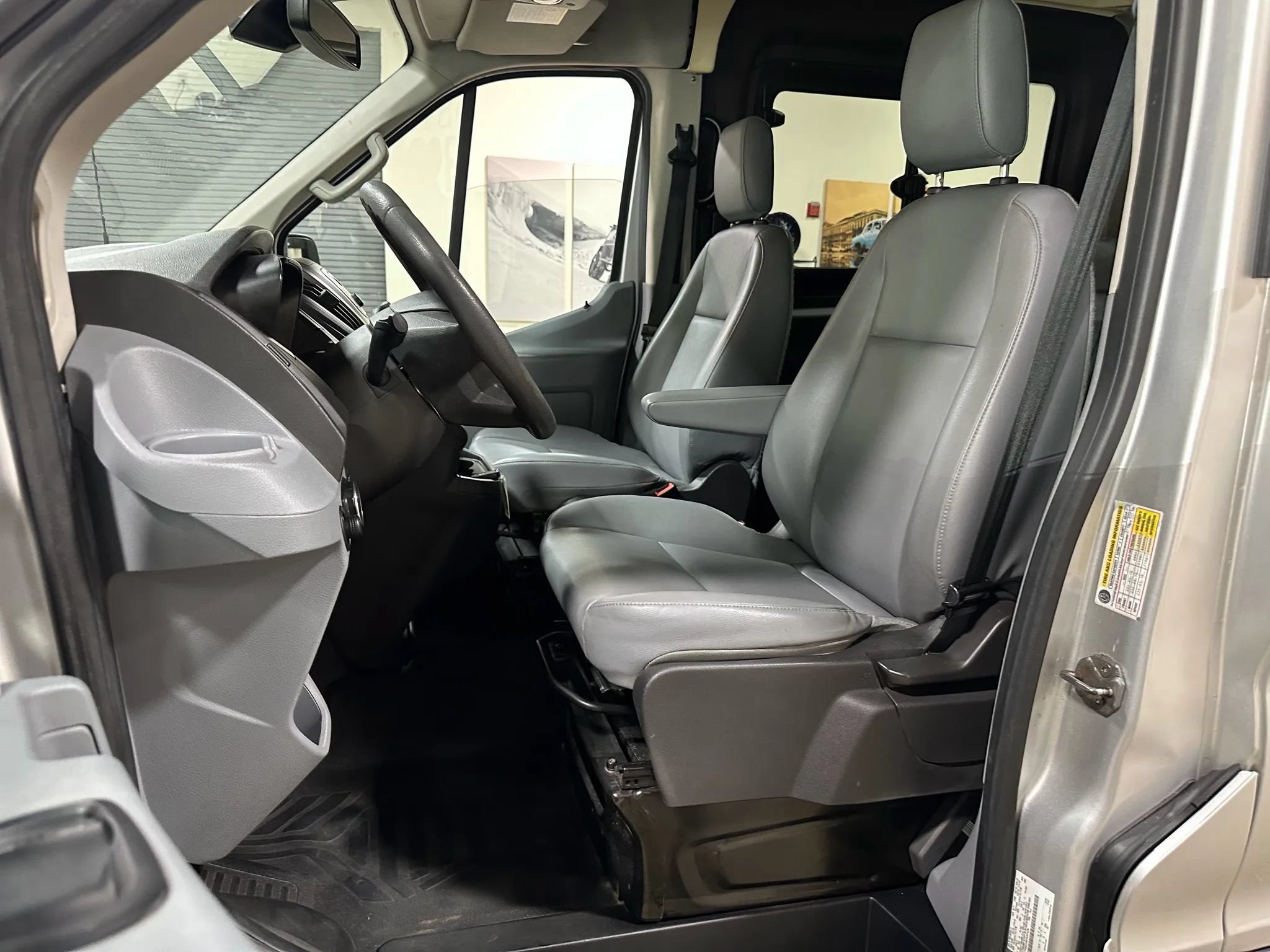Used 2015 Ford Transit 250 148 Medium Roof RWD image 23