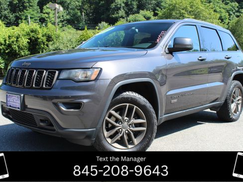 Used 2016 Jeep Grand Cherokee Laredo 75th Anniversary image 1