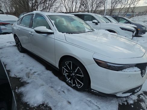 Certified 2025 Honda Accord Touring image 2