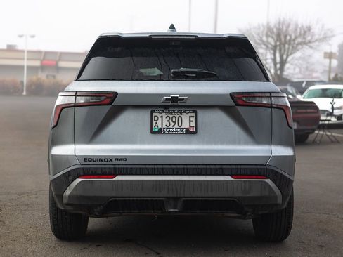 New 2026 Chevrolet Equinox LT w/ Convenience Package II image 10