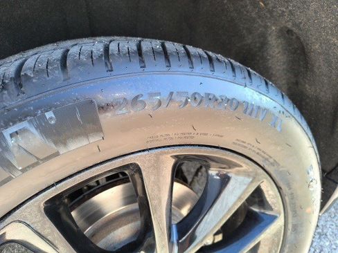 Used 2019 Dodge Durango GT image 9