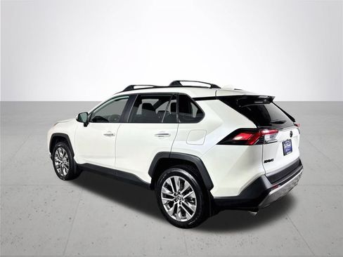 Used 2022 Toyota RAV4 Limited AWD/4WD image 8