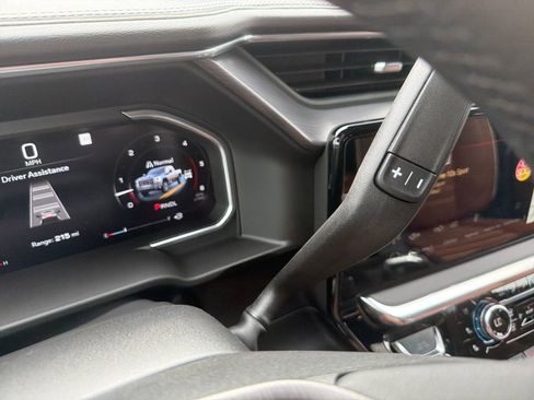 New 2026 GMC Sierra 3500 Denali Ultimate w/ LPO, Black Badging Package AWD/4WD image 17
