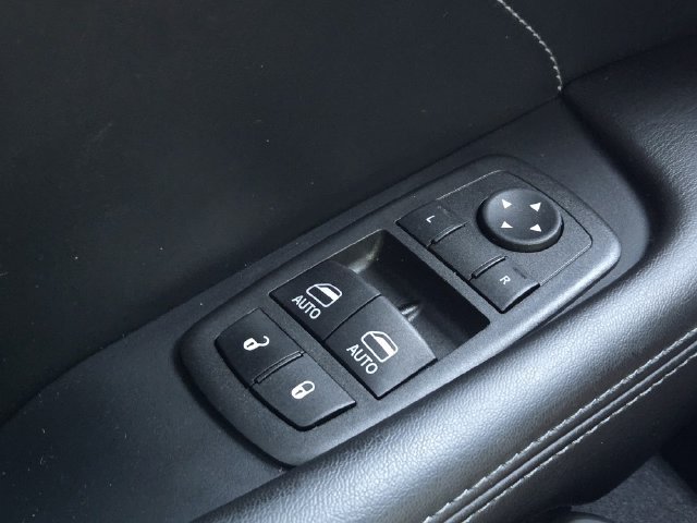 Used 2022 Dodge Challenger R/T Scat Pack RWD image 33