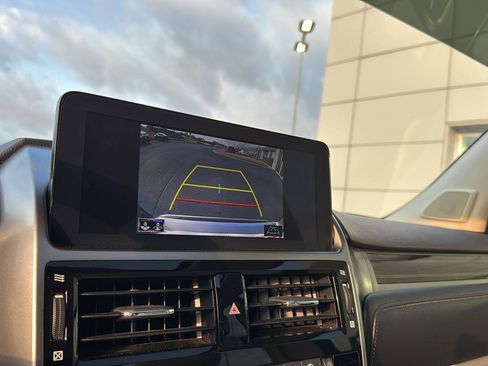 Used 2022 Lexus GX 460 Premium w/ Premium Package image 23