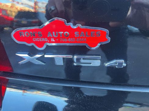 Used 2013 Cadillac XTS Luxury image 9