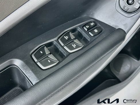 Used 2016 Hyundai Santa Fe Sport w/ Option Group 03 image 17