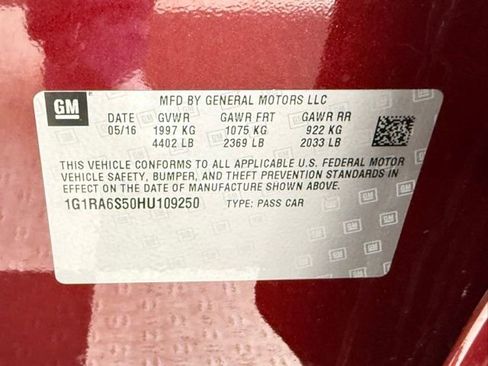 Used 2017 Chevrolet Volt LT w/ Comfort Package FWD image 40