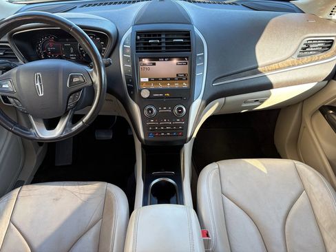 Used 2018 Lincoln MKC Reserve w/ Lincoln MKC Climate Package image 2