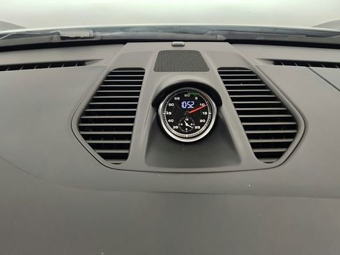 Used 2014 Porsche 911 Turbo AWD/4WD image 33