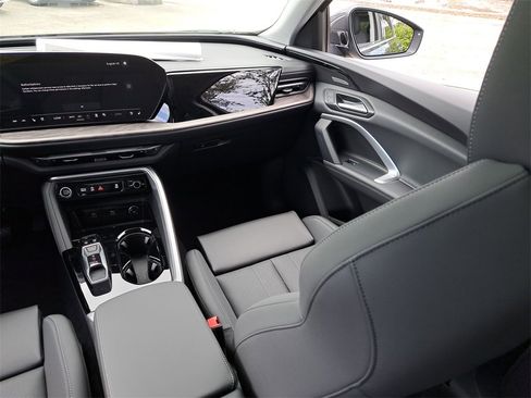 New 2025 Audi Q5 Premium Plus image 25