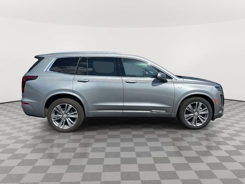 Certified 2025 Cadillac XT6 Premium Luxury image 7