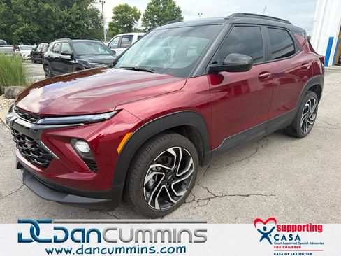 Used 2025 Chevrolet TrailBlazer RS w/ Convenience Package AWD/4WD image 1