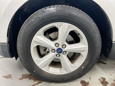 Used 2015 Ford Edge SE FWD image 26
