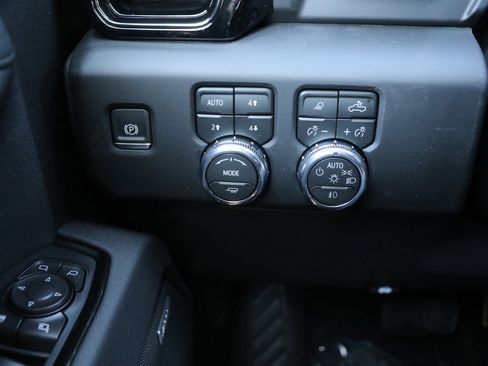 New 2026 GMC Sierra 1500 AT4 w/ AT4 Premium Package image 12