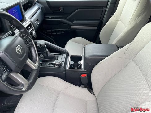 Used 2025 Toyota Tundra SR5 w/ TRD Off-Road Package AWD/4WD image 20