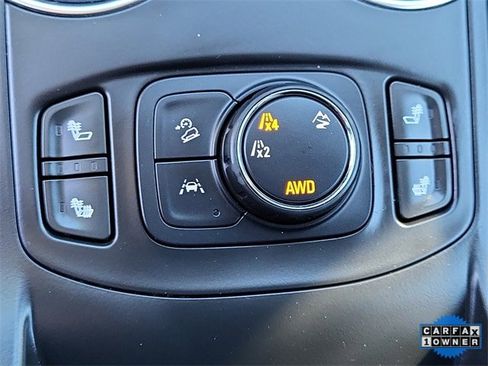 Used 2024 GMC Terrain SLT image 18