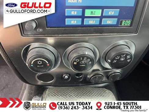 Used 2009 HUMMER H3T Luxury AWD/4WD image 25