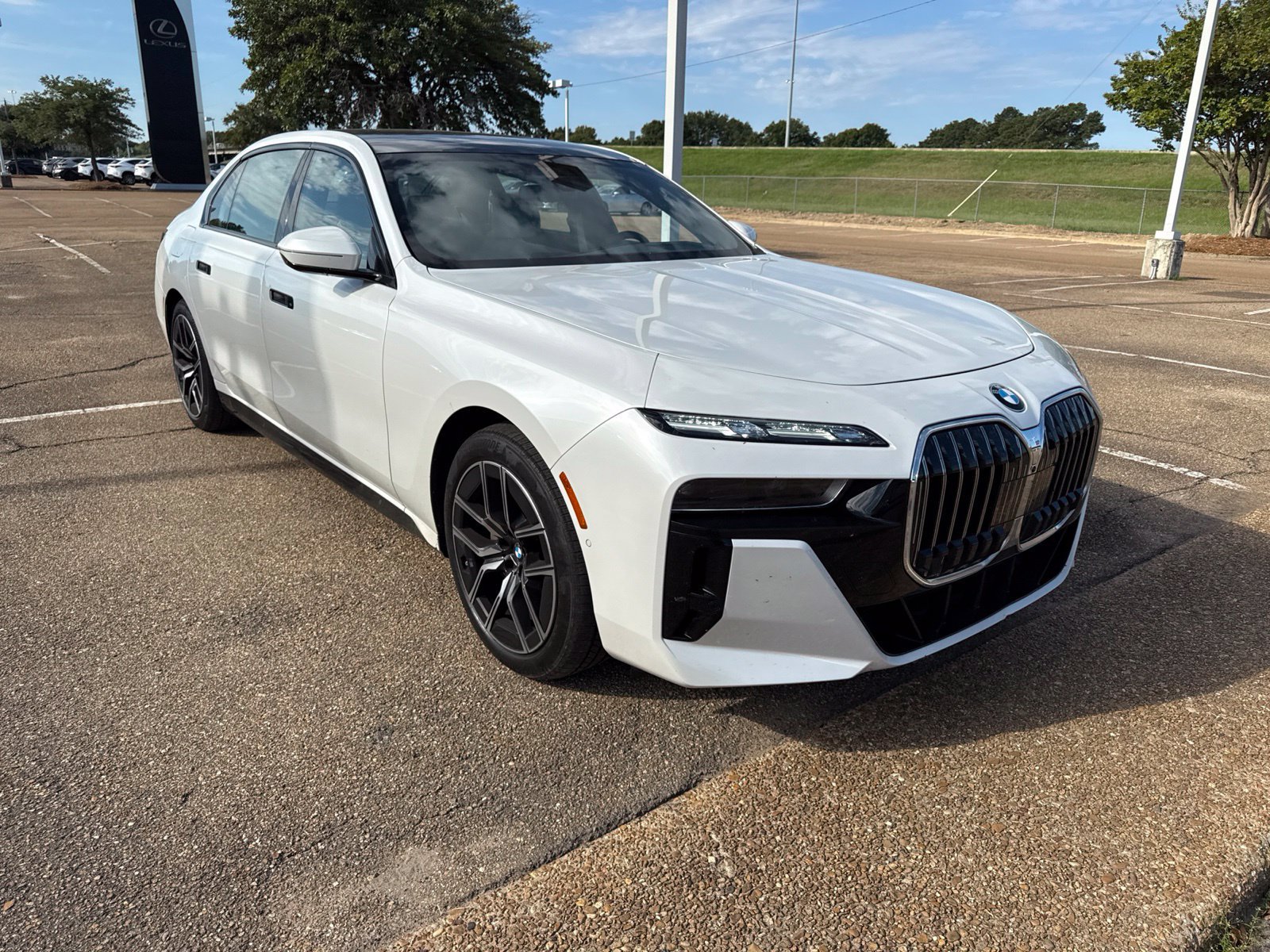 Certified 2024 BMW 740i w/ Executive Package RWD image 3