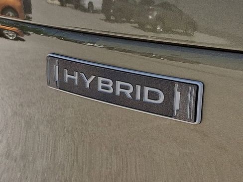 Used 2025 Subaru Forester Touring w/ Touring Package AWD/4WD image 31