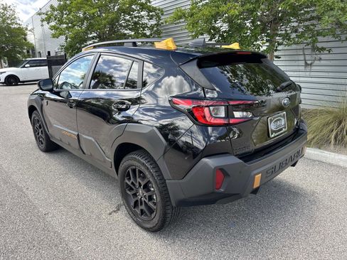 Used 2024 Subaru Crosstrek 2.5i Wilderness w/ Crosstrek Mirror Package AWD/4WD image 3