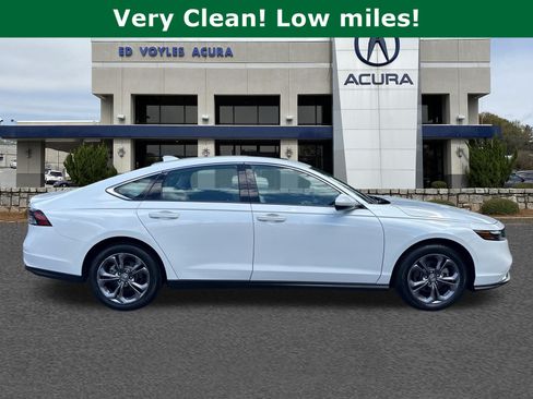 Used 2023 Honda Accord EX image 4
