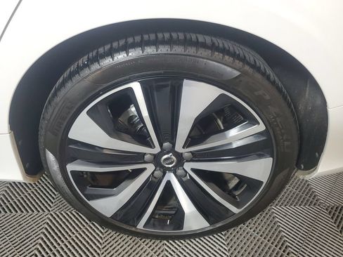 Used 2022 Volvo S60 B5 Momentum w/ Premium Package AWD/4WD image 12