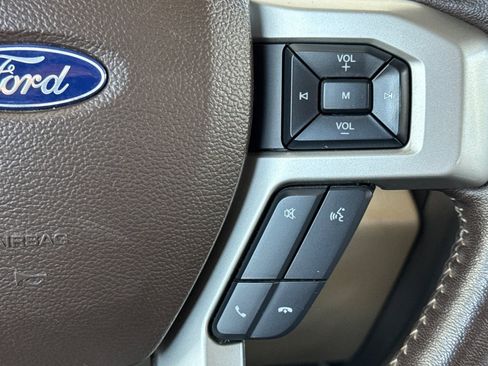 Used 2019 Ford F150 Lariat AWD/4WD image 27