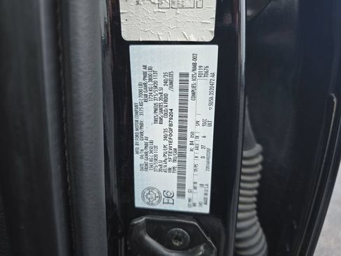 Used 2016 Ford F150 Lariat w/ Equipment Group 502A Luxury AWD/4WD image 31