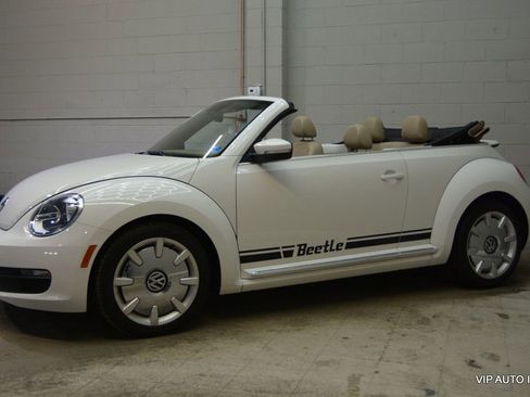 Used 2013 Volkswagen Beetle 2.5 image 30