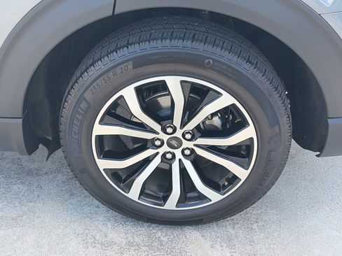 Certified 2025 Ford Explorer ST-Line RWD image 21