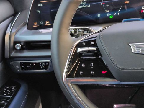 New 2026 Cadillac Vistiq Premium Luxury image 15