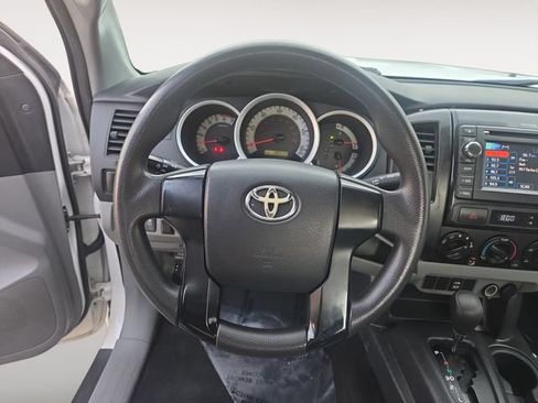 Used 2013 Toyota Tacoma 2WD Regular Cab image 12