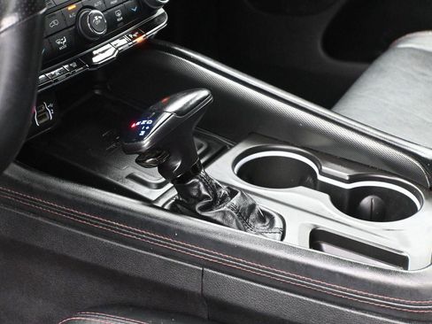 Used 2022 Dodge Durango R/T RWD image 4