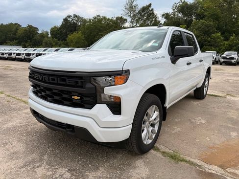 New 2026 Chevrolet Silverado 1500 Custom RWD image 1