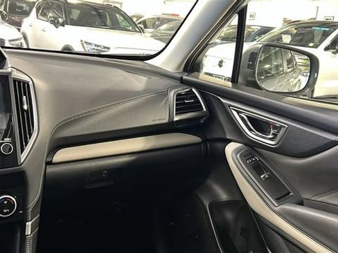 Used 2022 Subaru Forester Limited AWD/4WD image 26