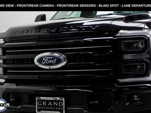 Used 2025 Ford F250 Platinum AWD/4WD image 2