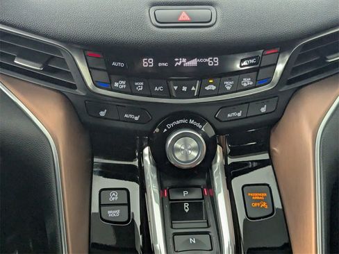 Used 2021 Acura TLX image 21