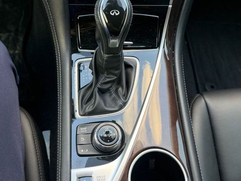 Used 2018 INFINITI Q50 Luxe w/ Essential Package (2.0T Luxe) AWD/4WD image 21