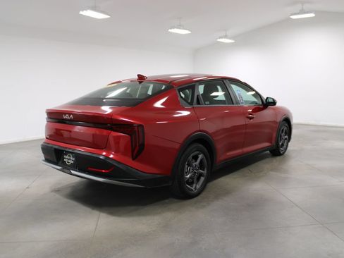 Used 2025 Kia K4 FWD image 11